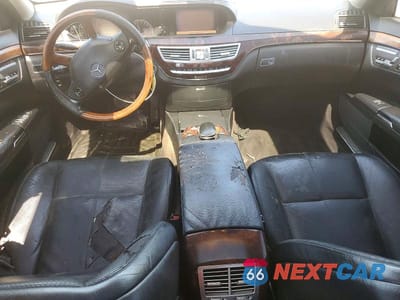 Zdjęcie 8 z 11 samochodu: 2007 MERCEDES-BENZ S 550 4MATIC VIN:WDDNG86X07A111047 - miniatura