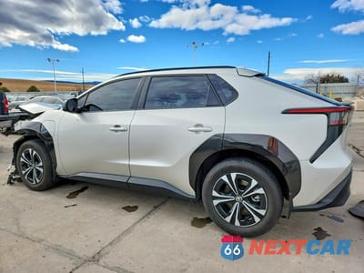 Drugie zdjęcie samochodu z przodu: 2024 TOYOTA BZ4X XLE VIN:JTMABACA2RA058983 - miniatura