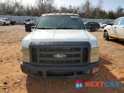 Piąte zdjęcie samochodu w środku: 2008 FORD F350 SUPER DUTY FLATBED TRUCK VIN:1FDWX36Y98EE46677 - miniatura