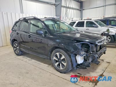 Czwarte zdjęcie samochodu z boku: 2017 SUBARU FORESTER 2.5I PREMIUM VIN:JF2SJAEC1HH411582 - miniatura