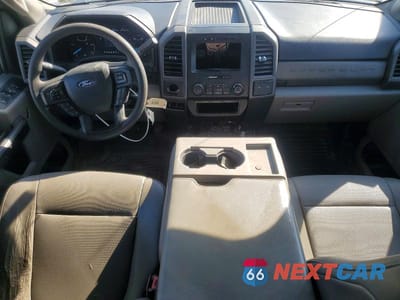 Zdjęcie 8 z 12 samochodu: 2018 FORD F350 SUPER DUTY VIN:1FD8W3GT7JEC82446 - miniatura