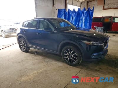 Czwarte zdjęcie samochodu z boku: 2017 MAZDA CX-5 GRAND TOURING VIN:JM3KFBDL2H0201523 - miniatura
