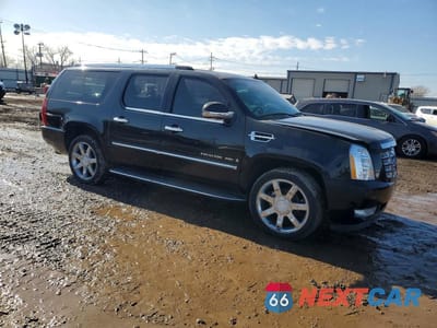 Czwarte zdjęcie samochodu z boku: 2008 CADILLAC ESCALADE ESV VIN:1GYFK66868R113702 - miniatura