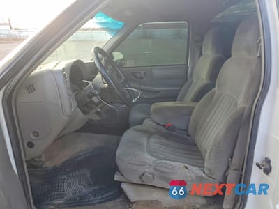 Zdjęcie 7 z 12 samochodu: 1999 CHEVROLET S TRUCK S10 VIN:1GCCS1443X8192228 - miniatura