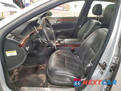 Zdjęcie 7 z 13 samochodu: 2007 MERCEDES-BENZ S 550 VIN:WDDNG71XX7A063297 - miniatura