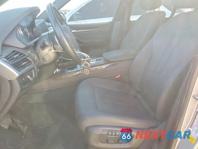 Zdjęcie 7 z 11 samochodu: 2018 BMW X5 SDRIVE35I VIN:5UXKR2C54J0Z19453 - miniatura