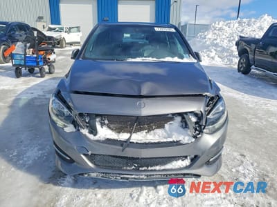 Piąte zdjęcie samochodu w środku: 2015 MERCEDES-BENZ B 250 4MATIC VIN:WDDMH4GB6FJ320649 - miniatura