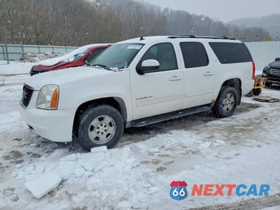 2010 GMC YUKON XL K1500 SLT 1GKUKKE34AR245508 - główne zdjęcie licytacji z USA - miniatura