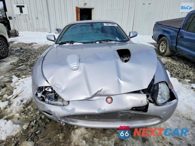 Piąte zdjęcie samochodu w środku: 2002 JAGUAR XKR VIN:SAJDA41B92PA27511 - miniatura