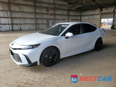 2025 TOYOTA CAMRY SE 4T1DAACK4SU629429 - główne zdjęcie licytacji z USA - miniatura
