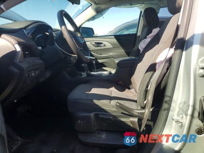 Zdjęcie 7 z 14 samochodu: 2020 CHEVROLET TRAVERSE LS VIN:1GNERFKW6LJ204601 - miniatura