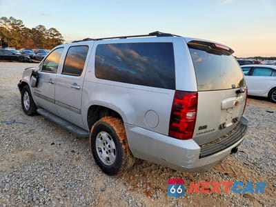 Drugie zdjęcie samochodu z przodu: 2011 CHEVROLET SUBURBAN C1500 LT VIN:1GNSCJE02BR331988 - miniatura