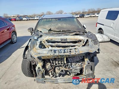 Piąte zdjęcie samochodu w środku: 2016 KIA SORENTO LX VIN:5XYPG4A35GG061360 - miniatura