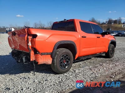 Trzecie zdjęcie samochodu z tyłu: 2022 TOYOTA TUNDRA CREWMAX LIMITED VIN:5TFPC5DB4NX013203 - miniatura