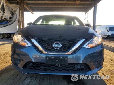 Piąte zdjęcie samochodu w środku: 2017 NISSAN SENTRA S VIN:3N1AB7AP8HY230084 - miniatura