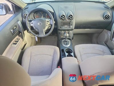 Zdjęcie 8 z 14 samochodu: 2011 NISSAN ROGUE S VIN:JN8AS5MV2BW294040 - miniatura