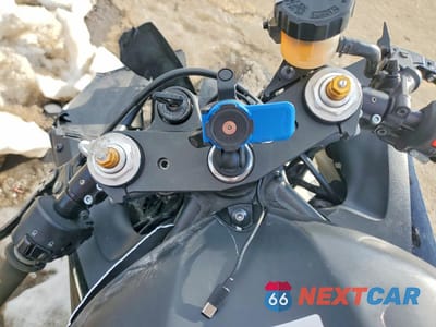 Zdjęcie 7 z 10 samochodu: 2011 YAMAHA YZFR6 VIN:JYARJ16E8BA021572 - miniatura