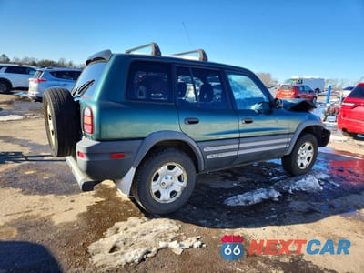 Trzecie zdjęcie samochodu z tyłu: 1998 TOYOTA RAV4 VIN:JT3HP10VSW0159240 - miniatura