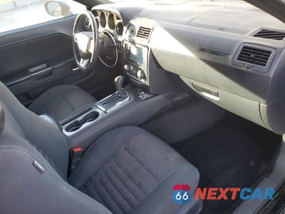 Zdjęcie 8 z 12 samochodu: 2014 DODGE CHALLENGER SXT VIN:2C3CDYAG0EH176467 - miniatura