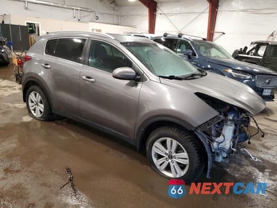 Czwarte zdjęcie samochodu z boku: 2017 KIA SPORTAGE LX VIN:KNDPMCAC8H7240168 - miniatura