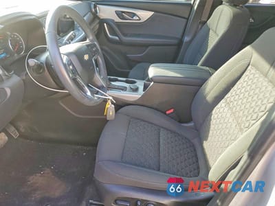 Zdjęcie 7 z 13 samochodu: 2021 CHEVROLET BLAZER 2LT VIN:3GNKBCRS1MS533439 - miniatura