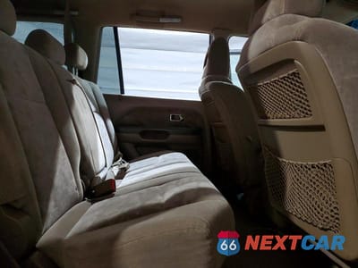 Zdjęcie 11 z 12 samochodu: 2003 HONDA PILOT EX VIN:2HKYF18413H607255 - miniatura