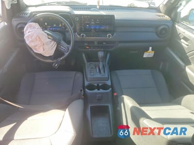 Zdjęcie 8 z 12 samochodu: 2024 CHEVROLET COLORADO VIN:1GCGSBEC3R1144835 - miniatura