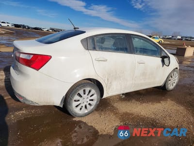 Trzecie zdjęcie samochodu z tyłu: 2015 KIA RIO EX VIN:KNADN4A36F6517602 - miniatura