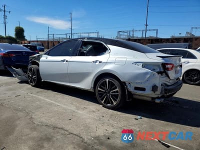Drugie zdjęcie samochodu z przodu: 2019 TOYOTA CAMRY XSE VIN:4T1B61HK4KU276997 - miniatura