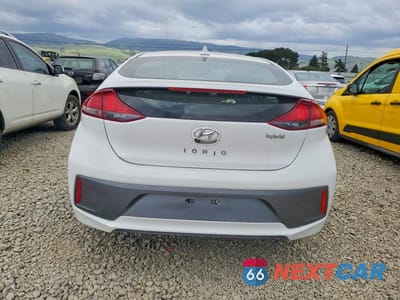Zdjęcie 6 z 12 samochodu: 2020 HYUNDAI IONIQ SE VIN:KMHC75LC6LU235524 - miniatura