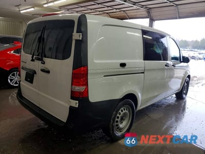 Trzecie zdjęcie samochodu z tyłu: 2021 MERCEDES-BENZ METRIS VIN:W1YV0BEY7M3846884 - miniatura