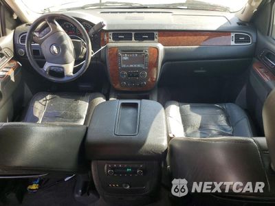 Zdjęcie 8 z 14 samochodu: 2012 CHEVROLET TAHOE C1500 LTZ VIN:1GNSCCE05CR325633 - miniatura