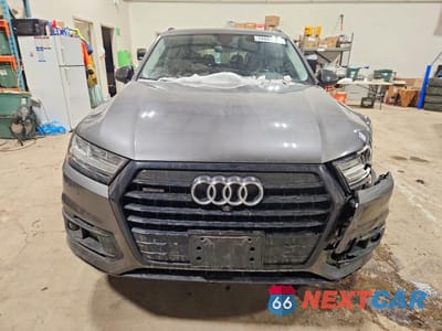 Piąte zdjęcie samochodu w środku: 2019 AUDI Q7 PRESTIGE VIN:WA1VAAF7XKD034045 - miniatura