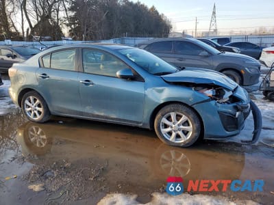 Czwarte zdjęcie samochodu z boku: 2011 MAZDA 3 I VIN:JM1BL1VF0B1386614 - miniatura