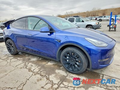 Czwarte zdjęcie samochodu z boku: 2024 TESLA MODEL Y VIN:7SAYGDEE2RF986465 - miniatura