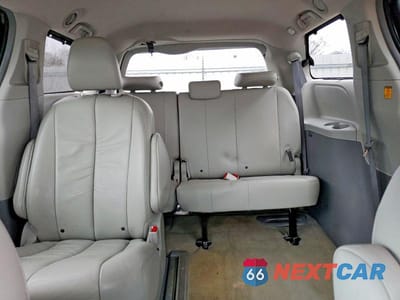 Zdjęcie 10 z 13 samochodu: 2011 TOYOTA SIENNA XLE 8-PASSENGER VIN:5TDYK3DC8BS166088 - miniatura