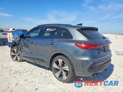 Drugie zdjęcie samochodu z przodu: 2025 AUDI SQ5 PREMIUM PLUS VIN:WA125AGU1S2101378 - miniatura