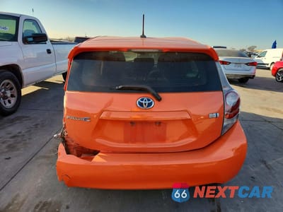 Zdjęcie 6 z 13 samochodu: 2013 TOYOTA PRIUS C VIN:JTDKDTB37D1034863 - miniatura
