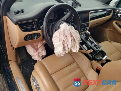 Zdjęcie 8 z 14 samochodu: 2023 PORSCHE MACAN S VIN:WP1AG2A51PLB38465 - miniatura