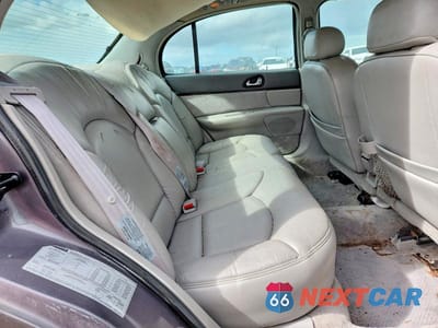 Zdjęcie 10 z 11 samochodu: 1995 LINCOLN TOWN CAR VIN:1LNLM97V9TY638532 - miniatura