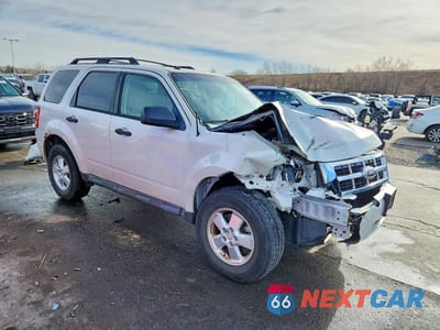 Czwarte zdjęcie samochodu z boku: 2011 FORD ESCAPE XLT VIN:1FMCU0D74BKA87090 - miniatura