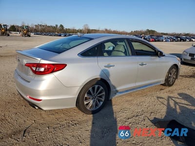 Trzecie zdjęcie samochodu z tyłu: 2017 HYUNDAI SONATA SPORT VIN:5NPE34AF1HH444154 - miniatura