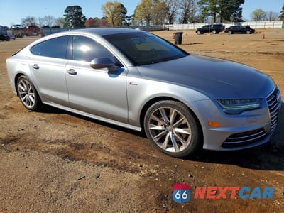 Czwarte zdjęcie samochodu z boku: 2016 AUDI A7 PREMIUM PLUS VIN:WAUWGAFC7GN005543 - miniatura
