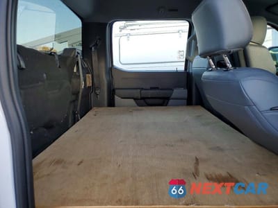 Zdjęcie 11 z 13 samochodu: 2023 FORD F350 SUPER DUTY TRUCK CAB AND CHASSIS VIN:1FT8W3DT5PEC22151 - miniatura