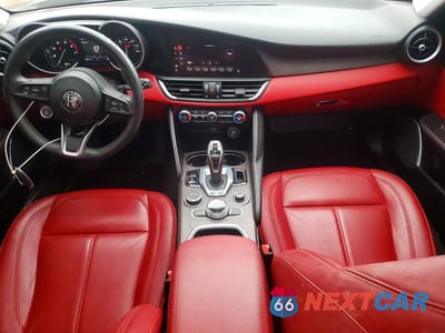 Zdjęcie 8 z 12 samochodu: 2021 ALFA ROMEO GIULIA TI VIN:ZARFANBN7M7645034 - miniatura