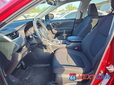 Zdjęcie 7 z 12 samochodu: 2024 TOYOTA RAV4 LE VIN:2T3H1RFV5RW313903 - miniatura