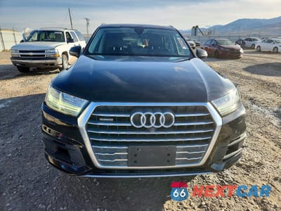 Piąte zdjęcie samochodu w środku: 2018 AUDI Q7 PREMIUM PLUS VIN:WA1LHAF78JD037558 - miniatura