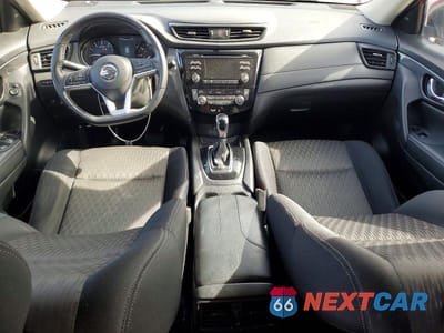 Zdjęcie 8 z 11 samochodu: 2017 NISSAN ROGUE SV VIN:JN8AT2MT0HW396309 - miniatura