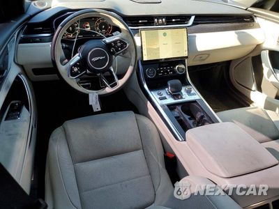 Zdjęcie 8 z 11 samochodu: 2024 JAGUAR XF R-DYNAMIC SE VIN:SAJBL4GX8RCY94949 - miniatura