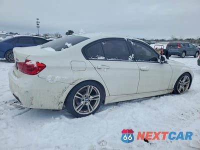 Trzecie zdjęcie samochodu z tyłu: 2018 BMW 330 XI VIN:WBA8D9C52JA607884 - miniatura